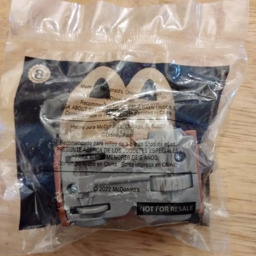 MCDONALD'S HAPPY MEAL TOY-BRAND NEW/SEALED-DISNEY PIXAR-CAVE MATER #8